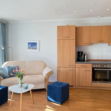 In Den Wiesen 2 * פרראו